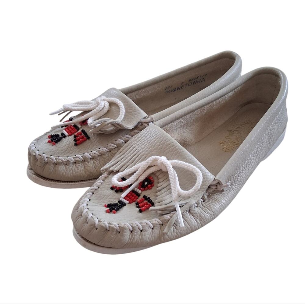 Minnetonka Thunderbird Moccasins Leather White Size 9